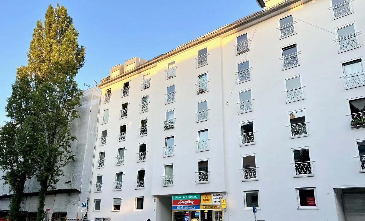 Zentral Gelegene Wohnung - 1 Min Von Der U-Bahn Entfernt Munique 0*,  Alemanha